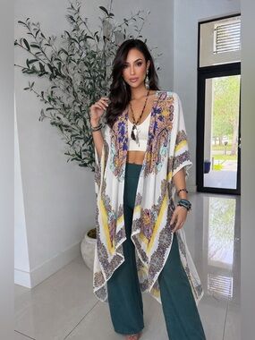 NWT White Floral Print Kimono Top | Beach Cover Up | Boho Chic Festival Top